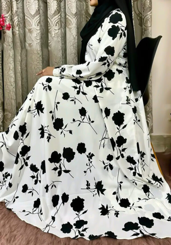 Luxury Gown Collection – প্রিমিয়াম লুক, স্টাইলিশ ডিজাইন - Image 3