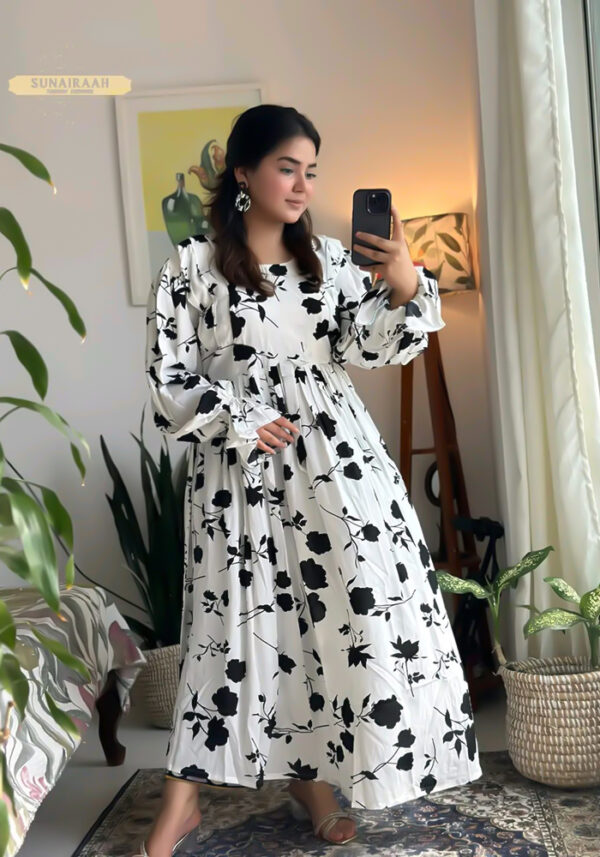 Luxury Gown Collection – প্রিমিয়াম লুক, স্টাইলিশ ডিজাইন - Image 2